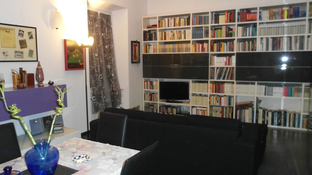 Ferienwohnung Chez Elio La Spezia Zimmer foto